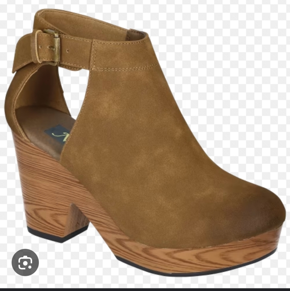 Natural Reflections Brown Ankle Booties Wedge
